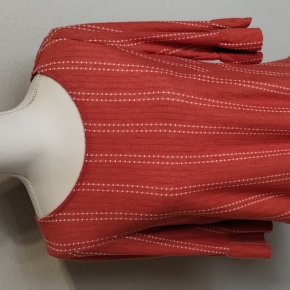 Anthropologie W5 Red Dotted Top Size Large - Picture 2 of 10